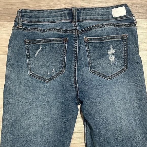 CELEBRITY PINK Juniors Floral embroidered Ankle Jeans Size 3/26 - Picture 4 of 8